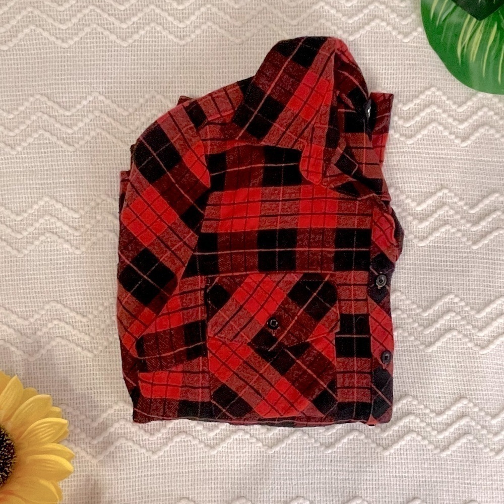 Women’s Classic Flannel Shirt Size XS Red & Black